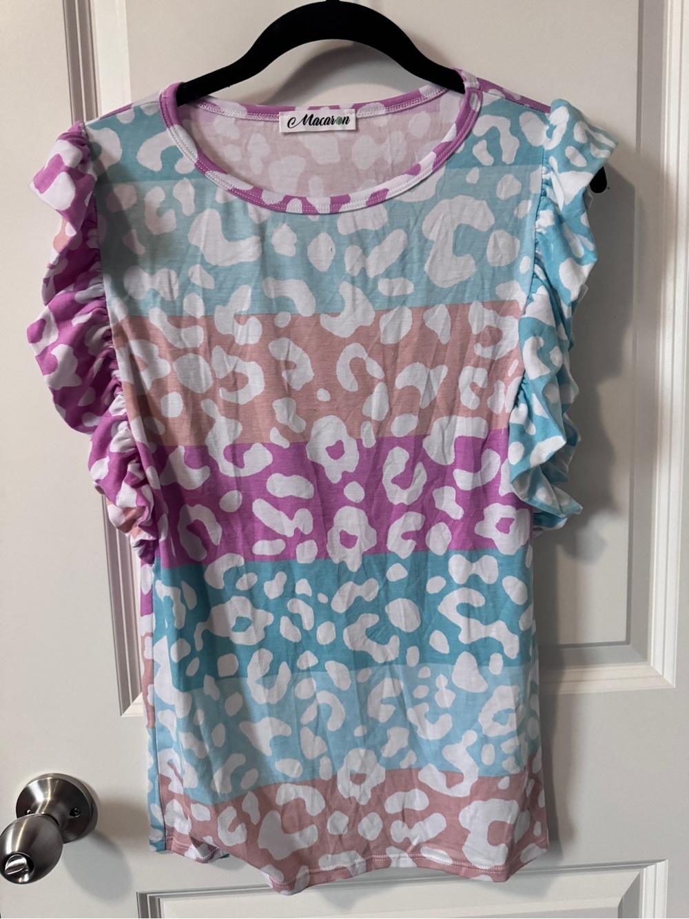 NWOT-Macaron Pastel Leopard Ruffle Sleeve Top - Pink, Blue, Cream (small)